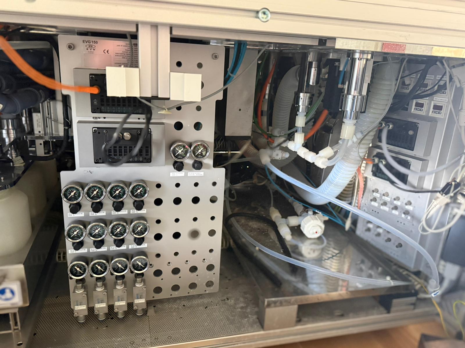 Used 2012 EVG 150 Gamma Spray Coater Developer