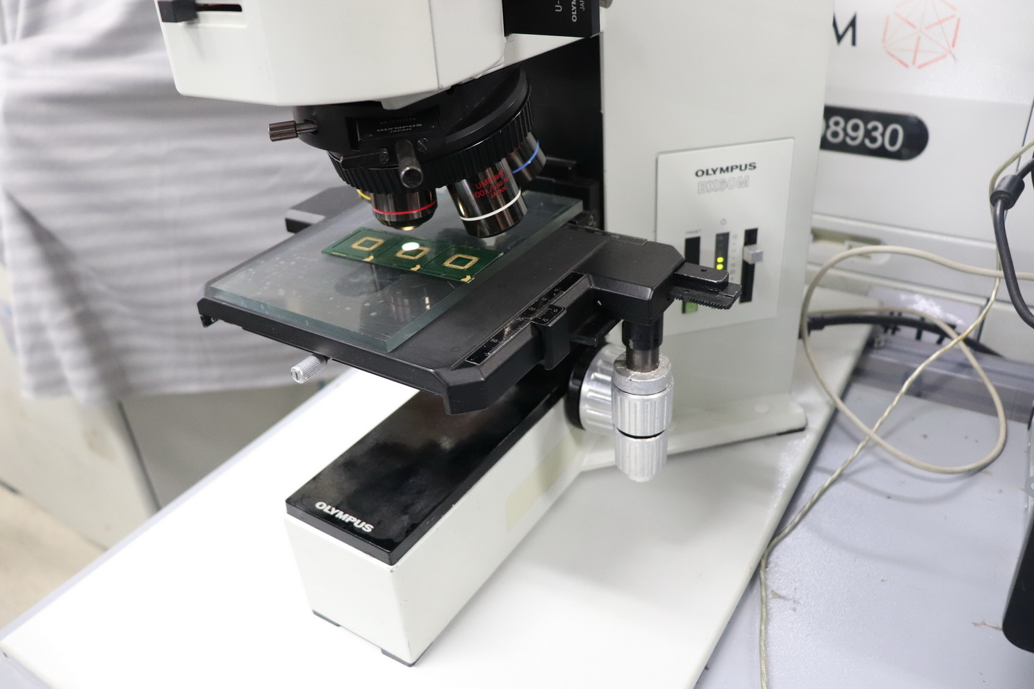 Used OLYMPUS BX60MF5 Trinocular Microscope