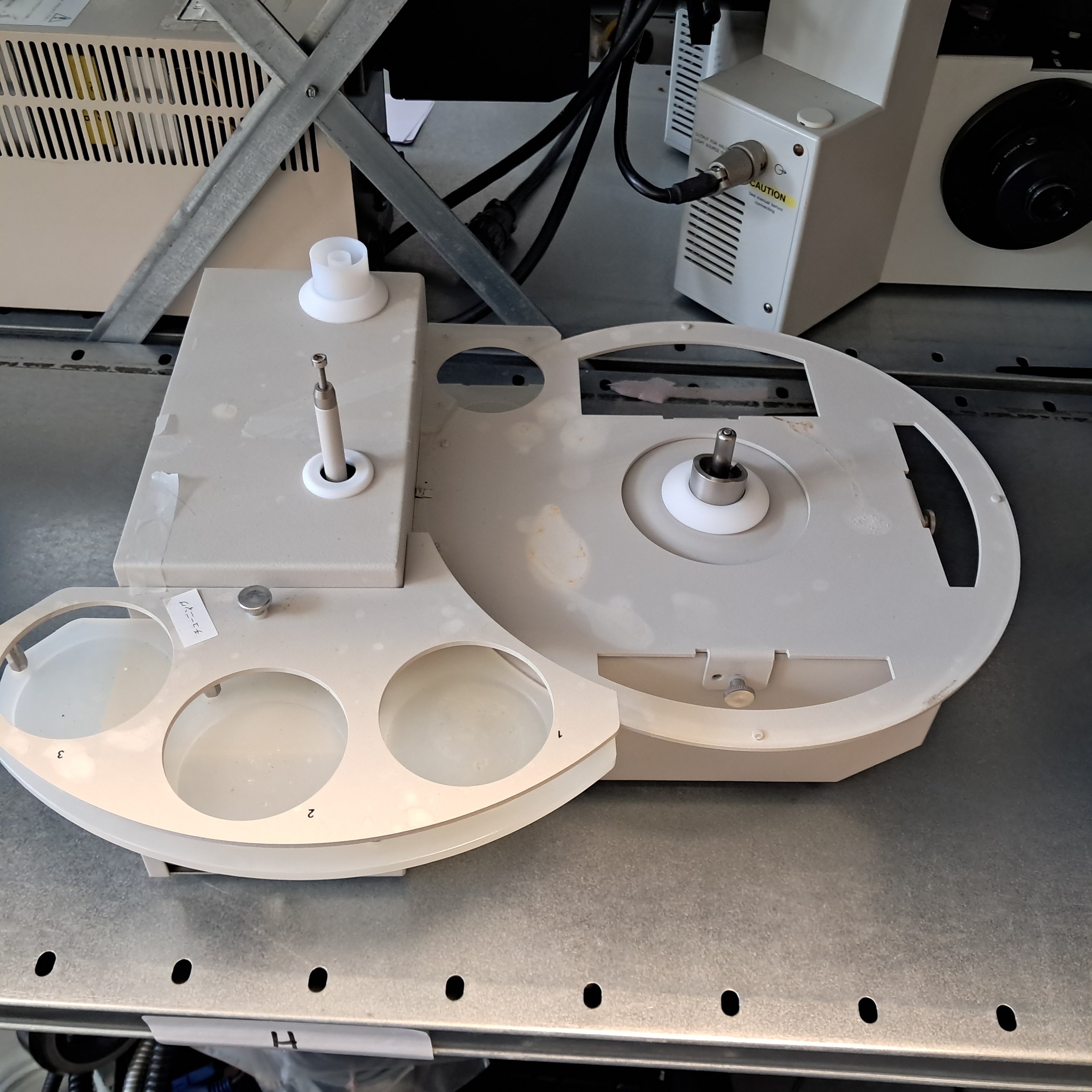 Used 2010 Agilent 7500A  ICP-MS