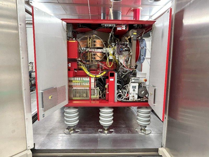 Used 2000 Varian E500 EHPI