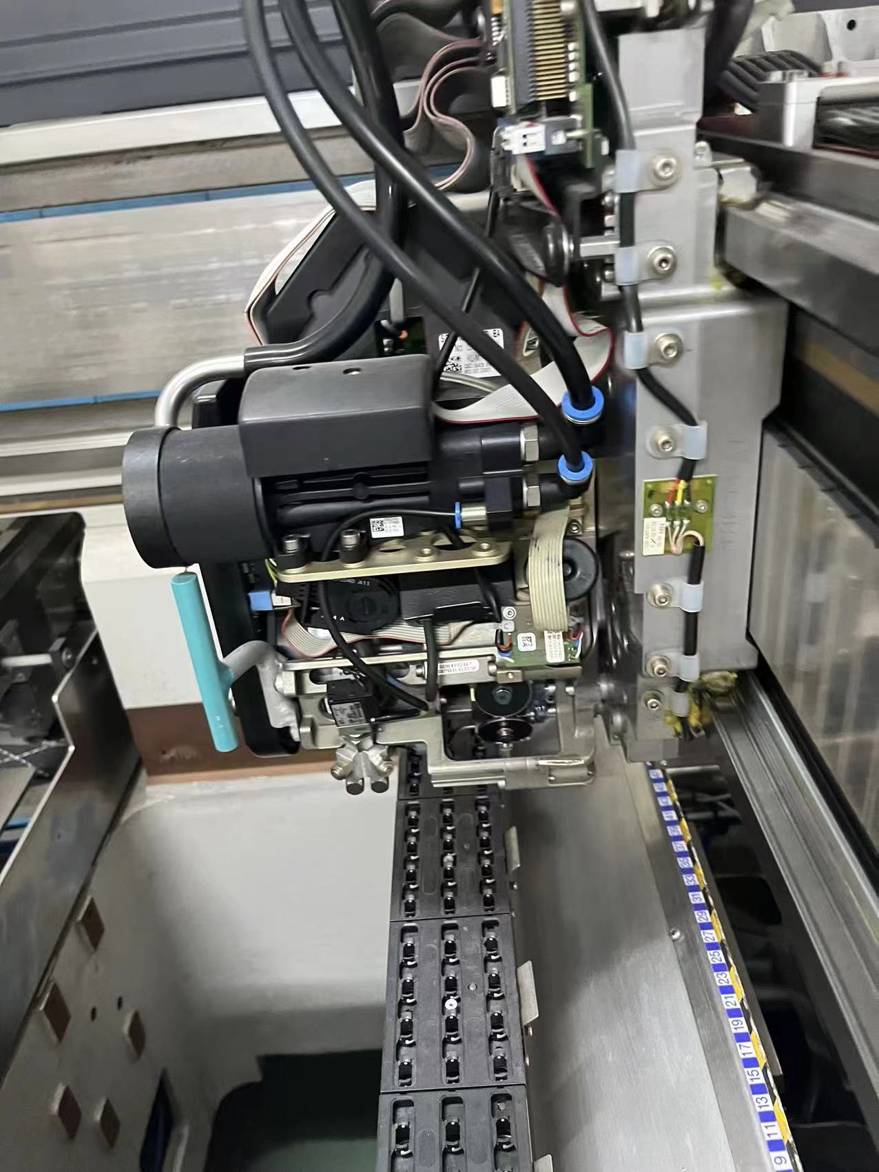 Used 2006 Siemens Siplace HF3