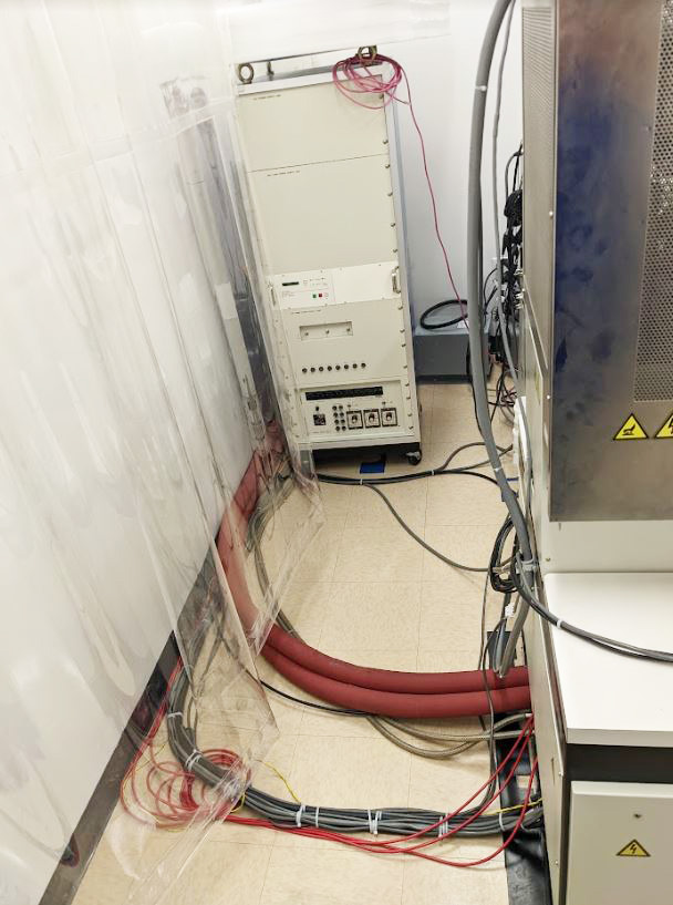 Used 1998 Hitachi S 5000 Field Emission Scanning Electron Microscope