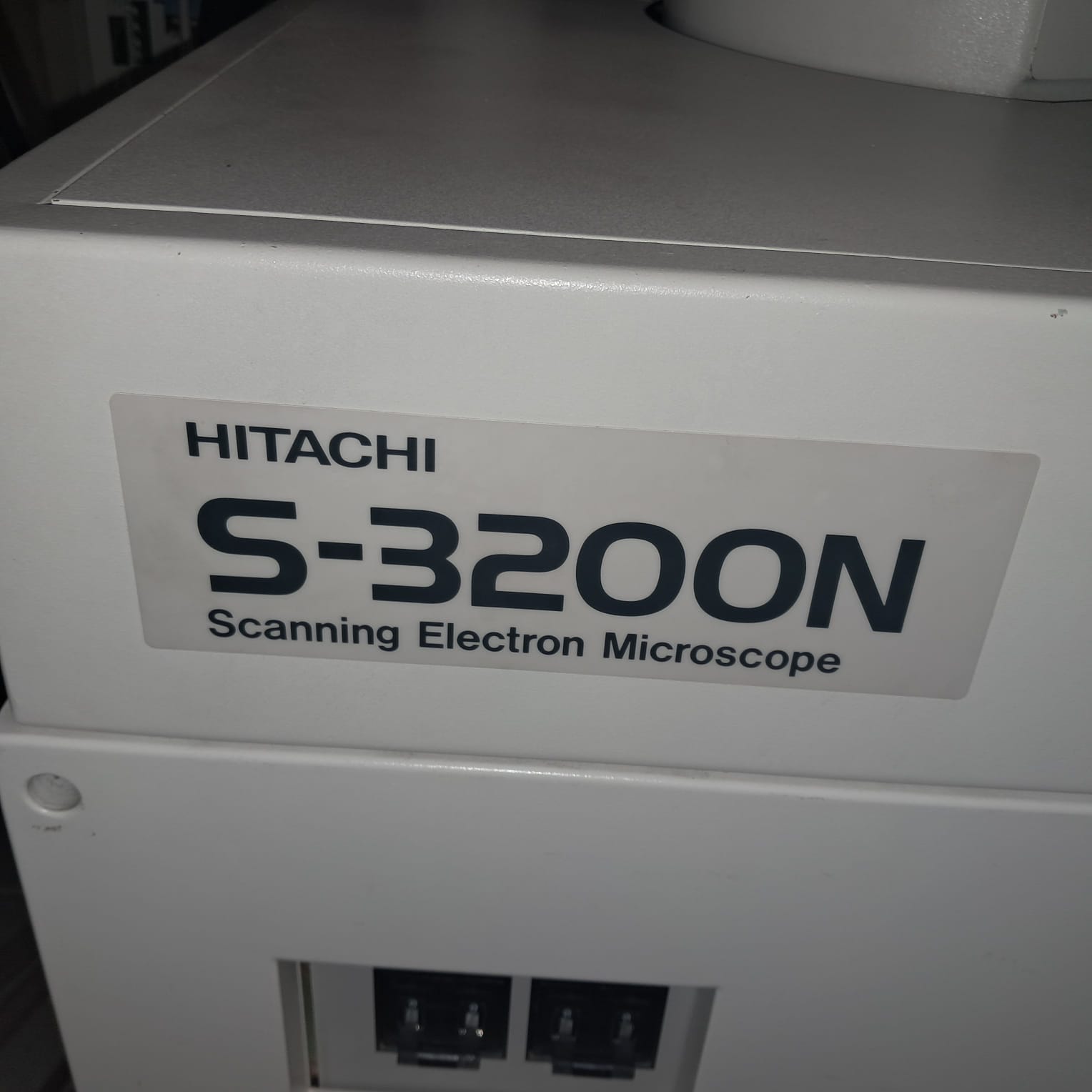 Used HITACHI S-3200 SEM