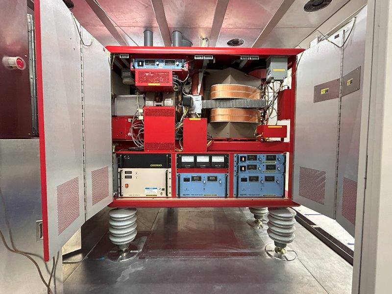 Used 2000 AMAT/ Varian E500 EHPi