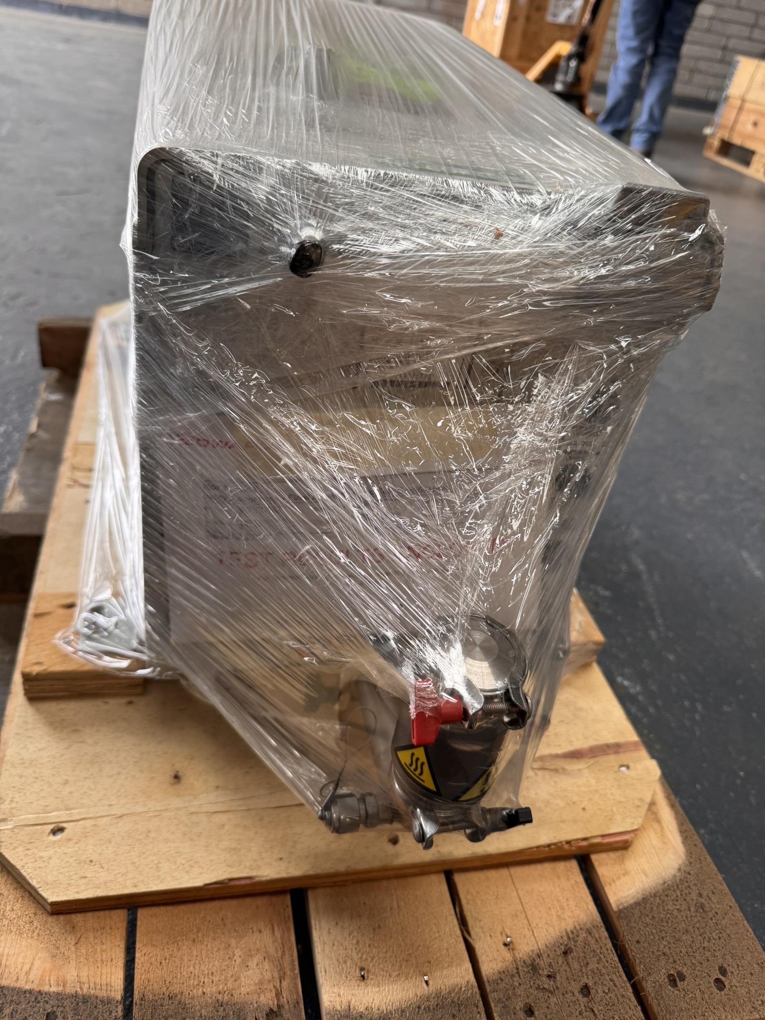 Edwards IGX100L Vacuum Pump