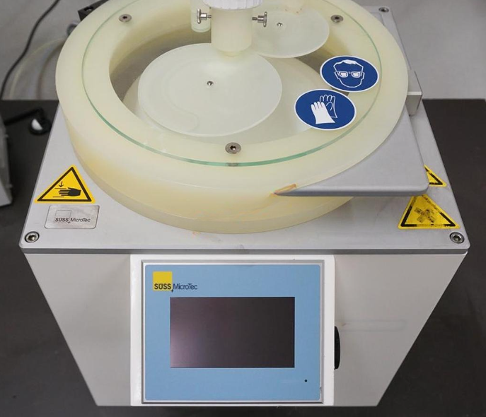 Used Suss Microtec Labspin 8 resist coater for wafers