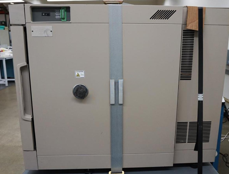Used 2006 ESPEC SH641 temperature and humidity chamber