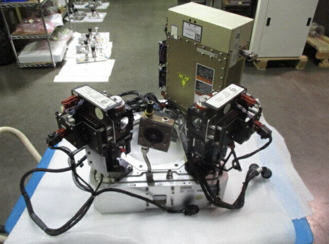 Used AMAT P5000 CVD Chamber Assy 0010-09750, 0010-09340, 0010-09341, 451907