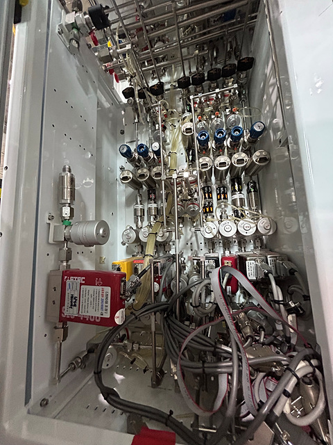 Used AMAT Centura 5200 WxZ 3 Chamber