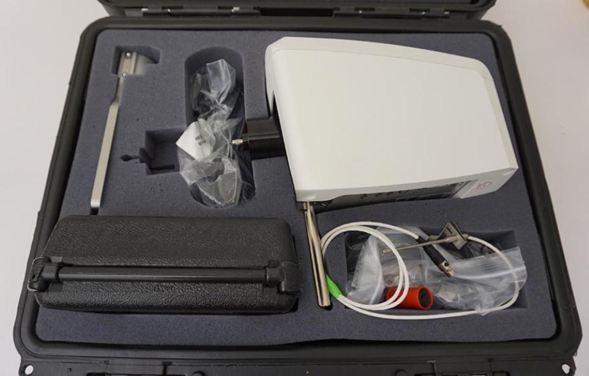 Brookfield Ametek DV2TRVT medium viscosity viscometer with RV spindle set, temperature probe, Rheocalc software, and stand