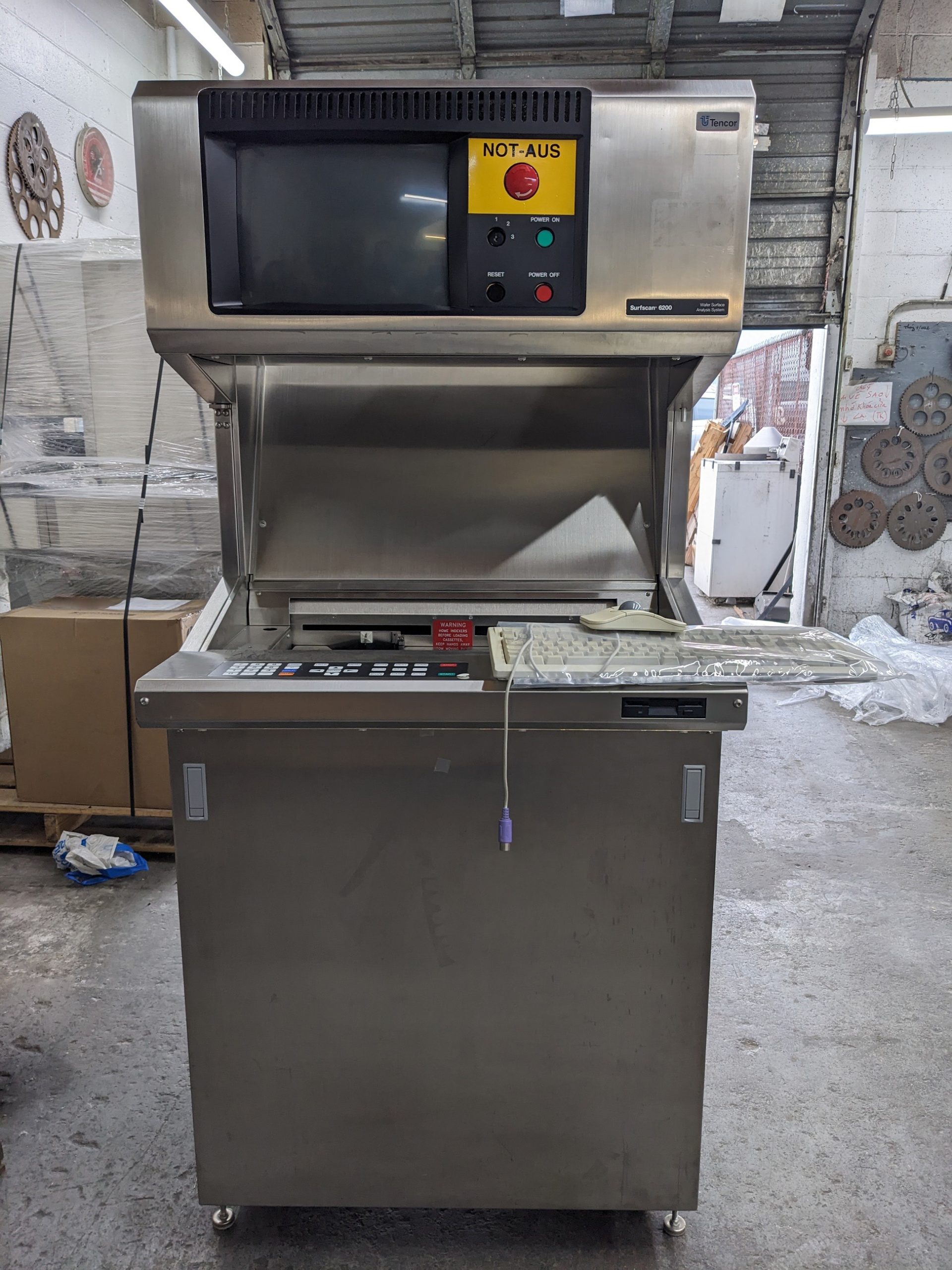 Used 1995 KLA-Tencor Surfscan 6200