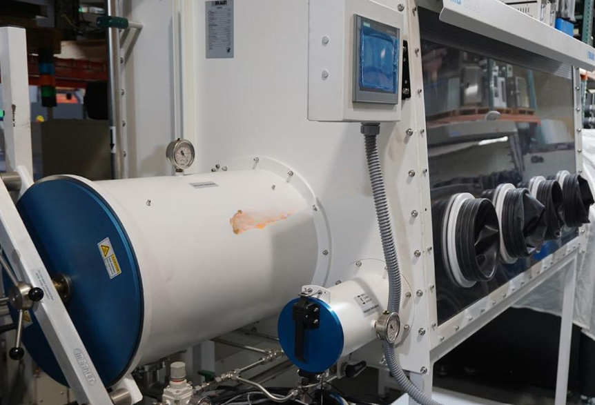 Used 2019 Mbraun MB200B 4 port glovebox and MB20 gas purifier