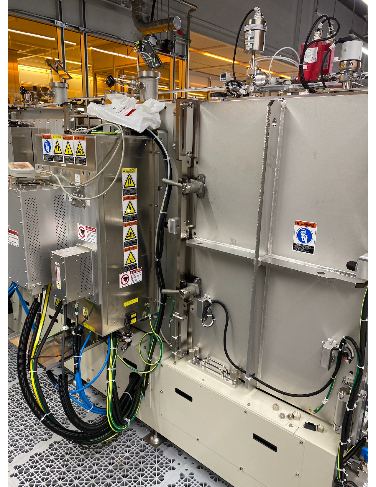 Used 2016 Ulvac SIV 500 ITO Sputter System