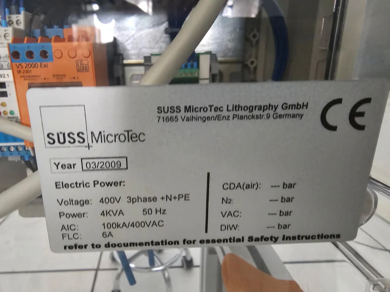 Used 2009 Karl Suss MicroTec Coater, Wafer Bonder, De-Bonder, wet clean