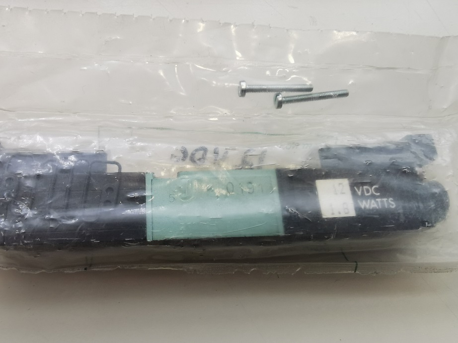 Used NUMATICS M10SS500M Solenoid Valve 12V DC