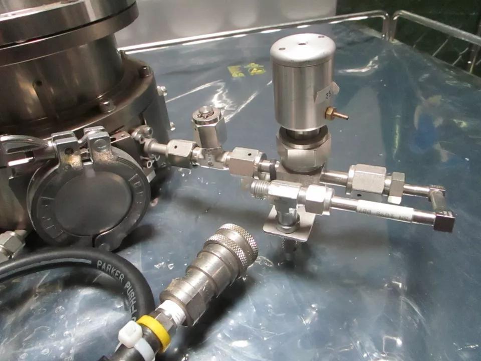 Used Ebara ET300WS TURBO MOLECULAR PUMP