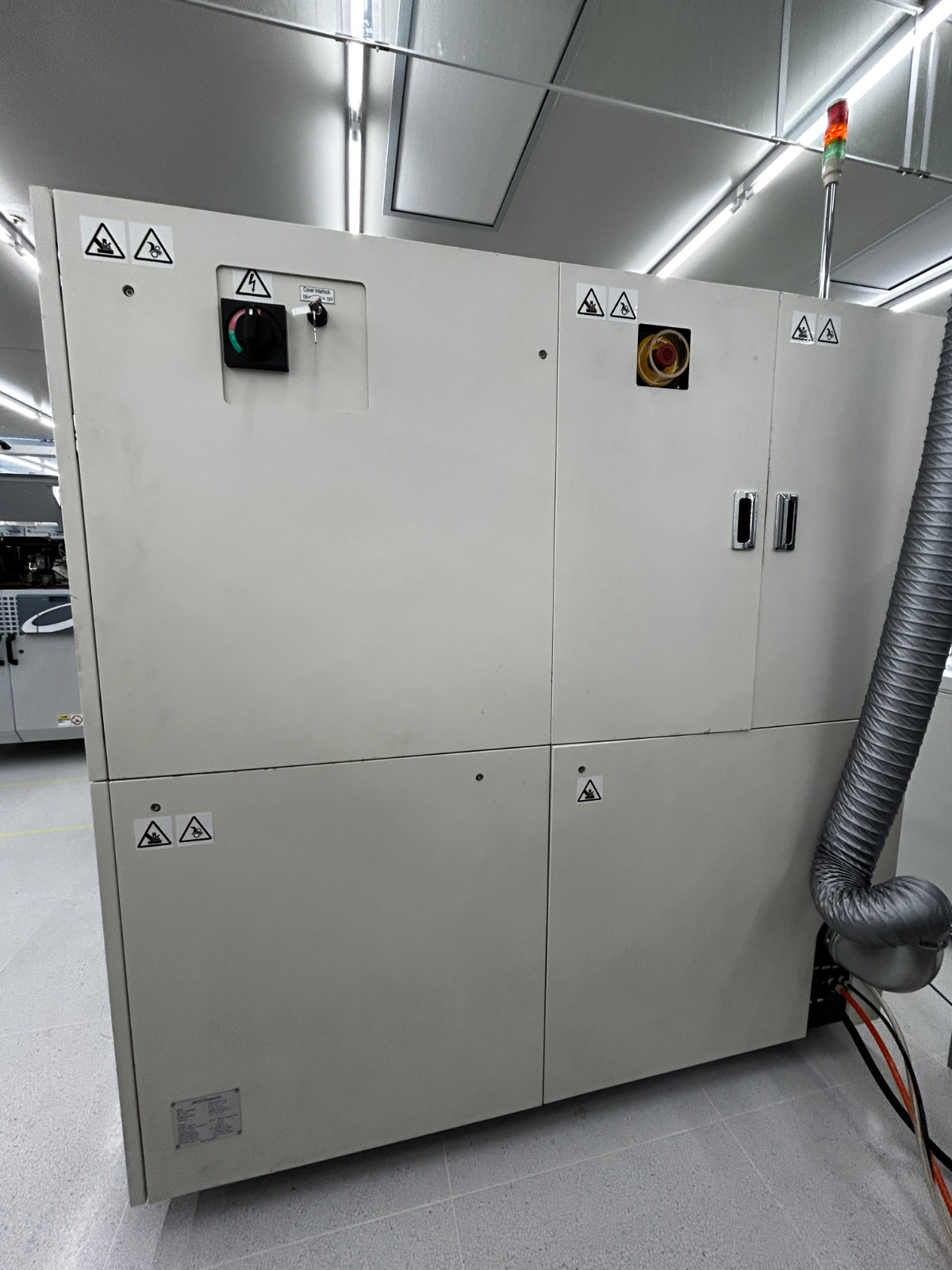 Used 2006 Lintec 2000F/12 wafer mounter