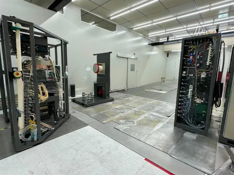 Refurbished 1999 Axcelis (Eaton) NV GSD-HE Ion Implanter