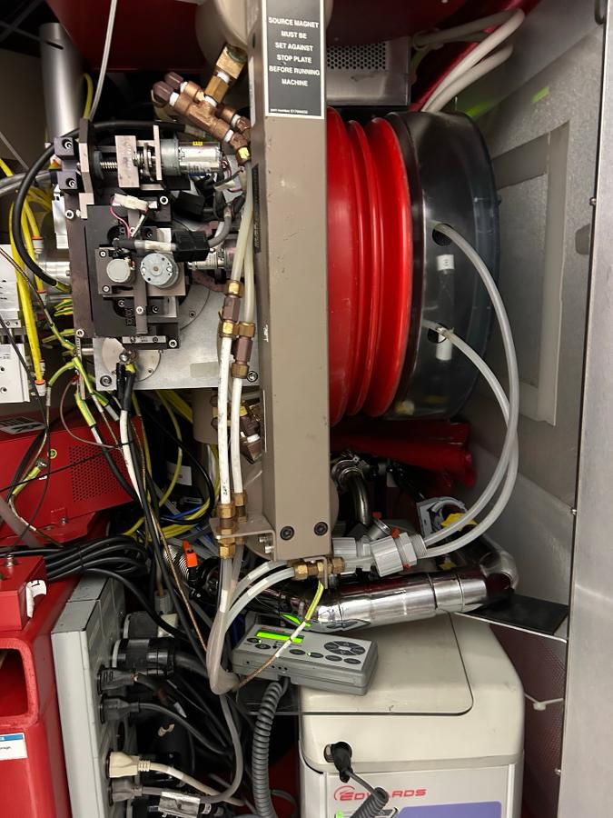 Used 2000 Varian E500 EHP Medium Current Implanter