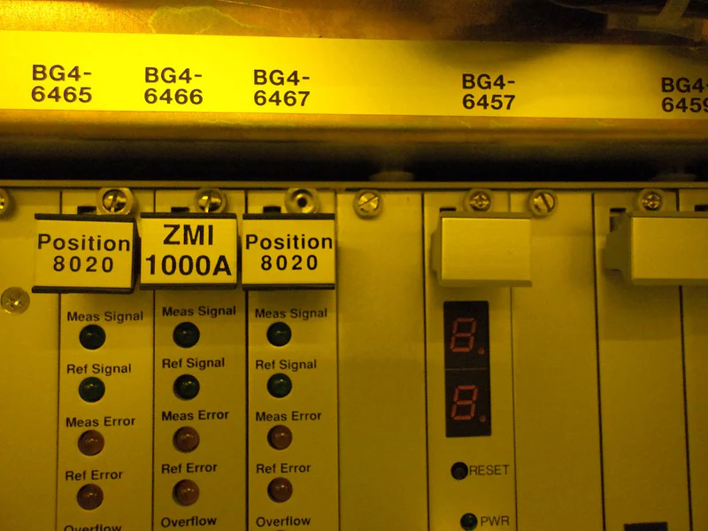 Used 2000 Canon FPA 3000 iW Stepper