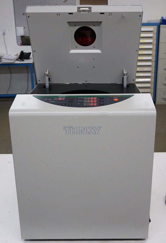 Used Thinky ARE-400T (TWIN) Planetary Mixer