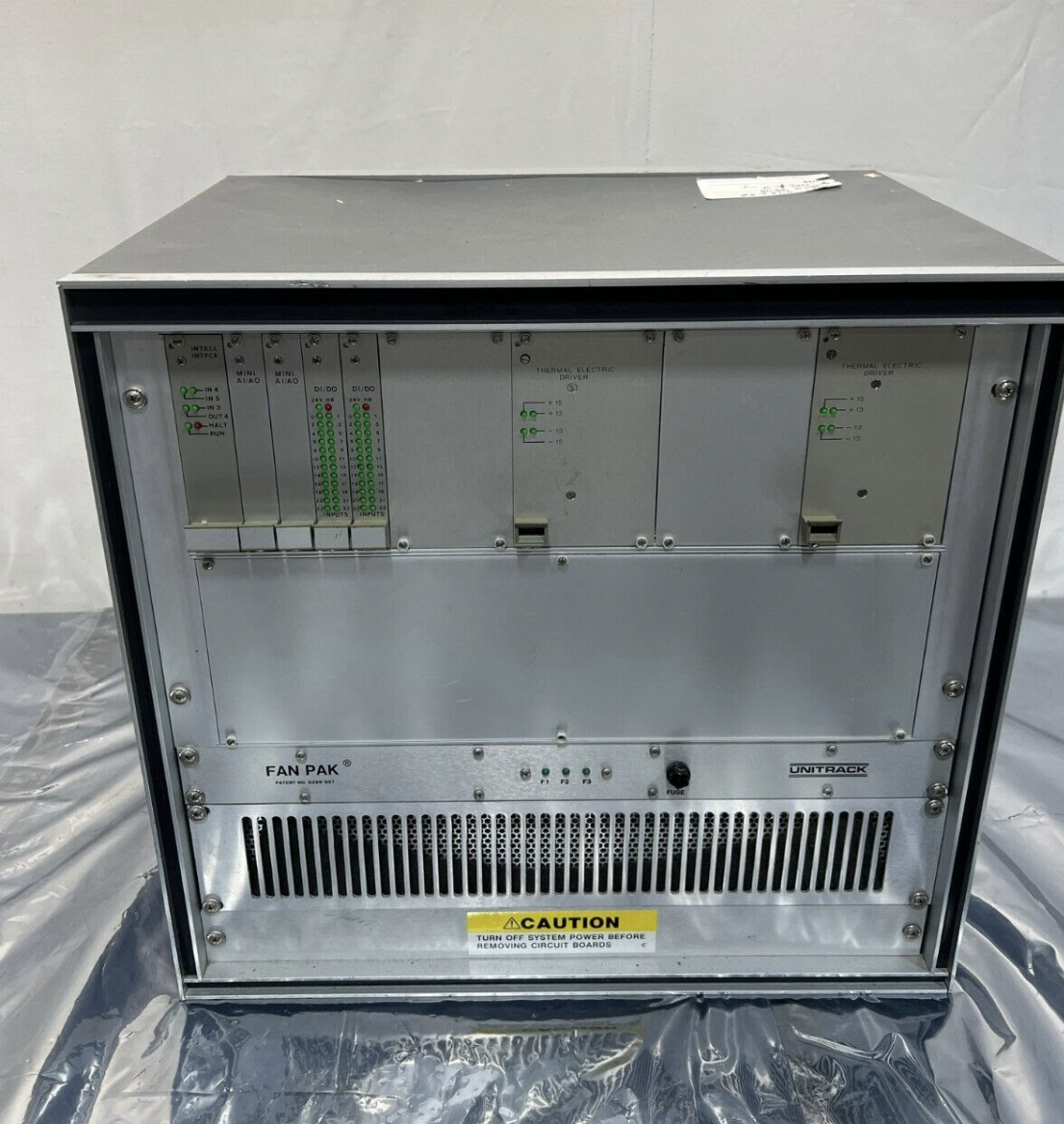 Used AMAT 0010-70000 P5000 Mini Controller with module, 1 Phase, 3Wire, 120VAC 104371