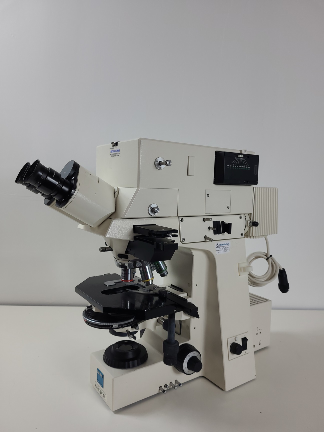 Used Zeiss Axiophot Microscope w/ 5 x Zeiss Plan-NEOFLUAR Objectives Lab