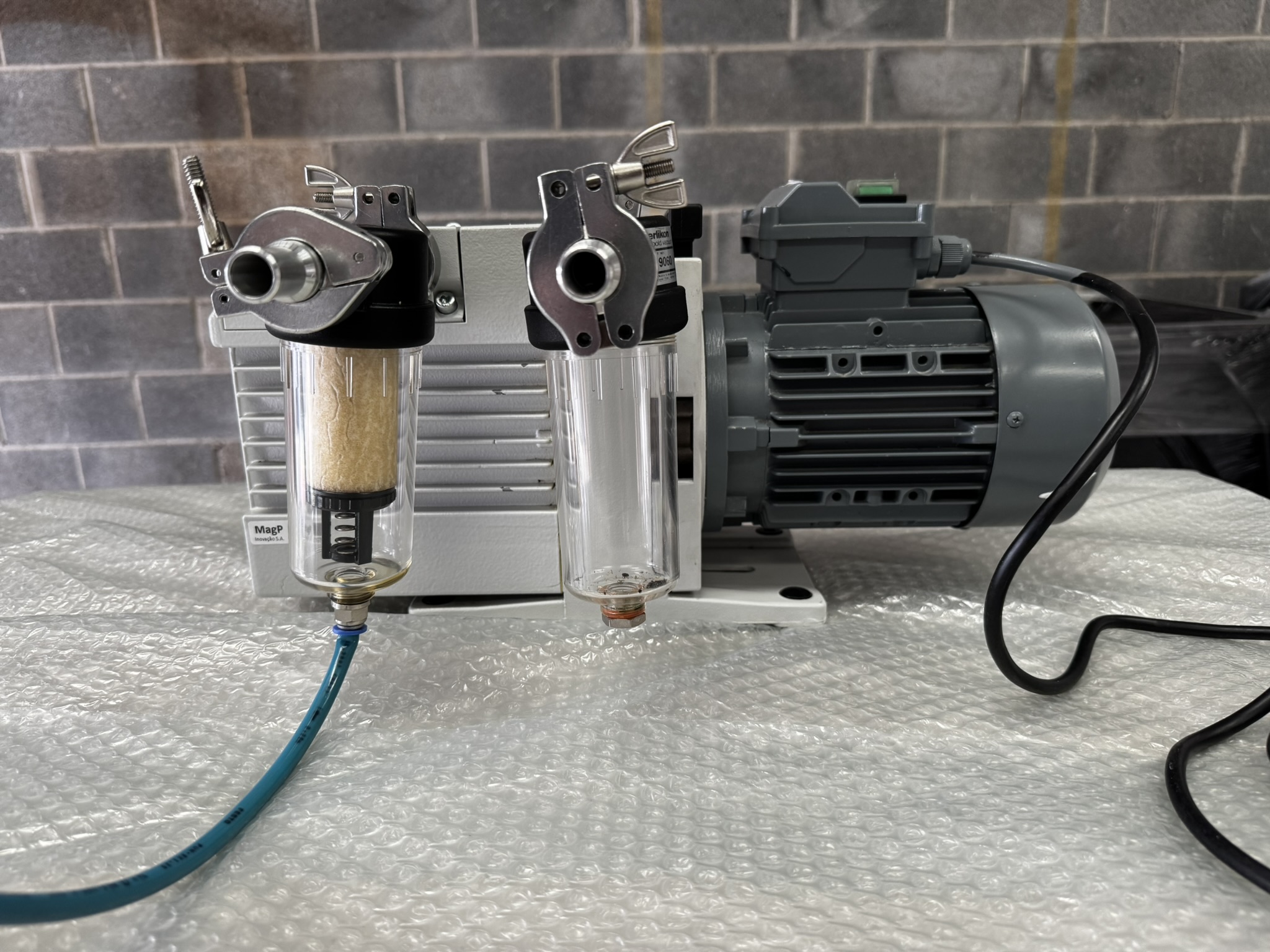 Used Leybold  D8B Rotary Vane Pump