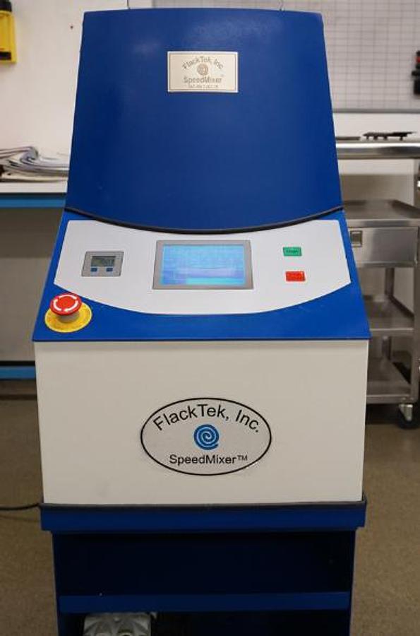 Used 2014 Hauschild Speedmixer 1100.2 VAC-P Planetary mixer