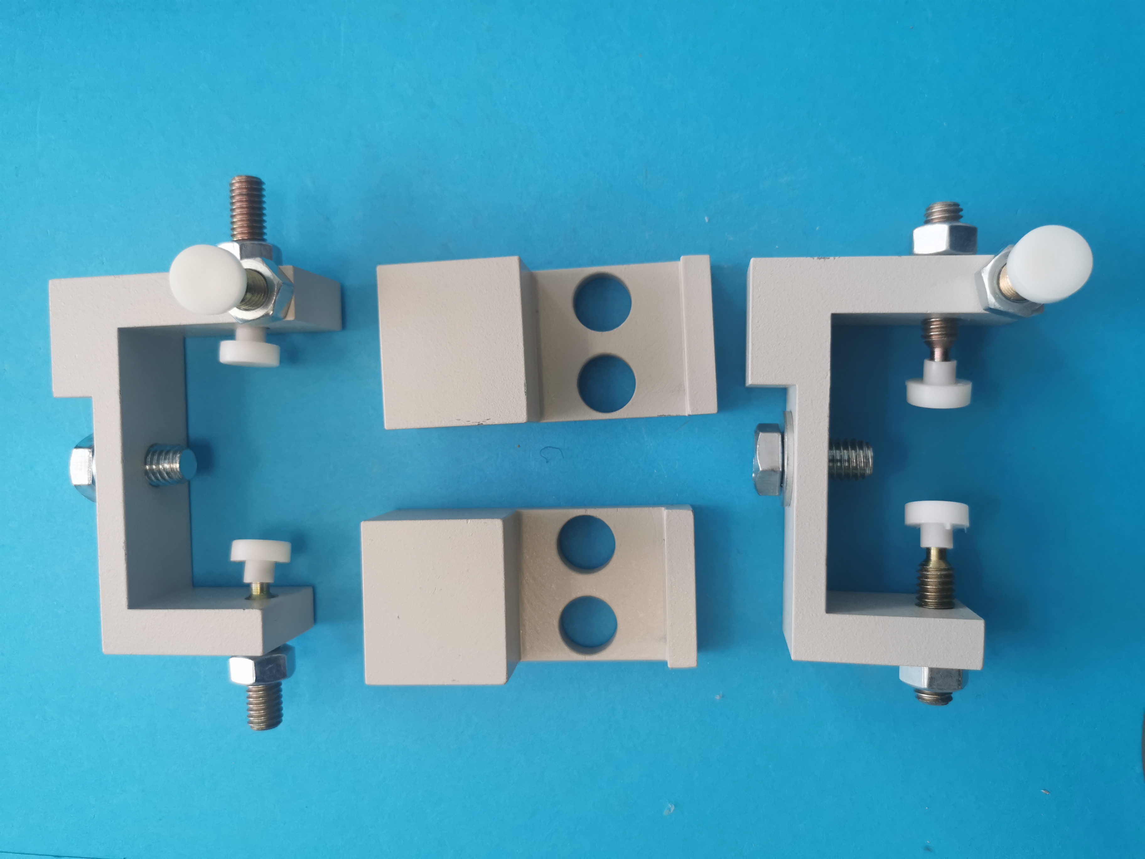 Used Axcelis 6200AV misc clamps