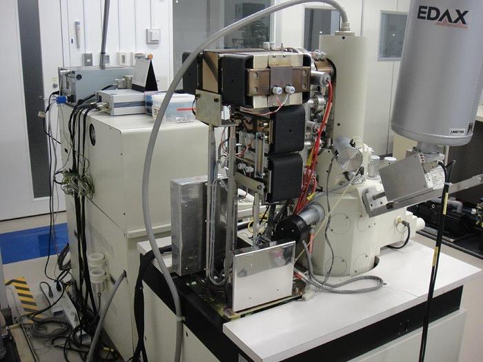 Used 1994 Hitachi S 4500 Scanning Electron Microscope with EDX for ...