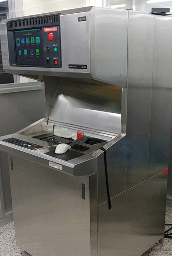 Used 1994 KLA Surfscan 6200 Particle Counter