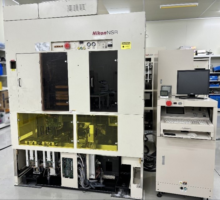 Used NIKON NSR 2205 i 11 D Stepper