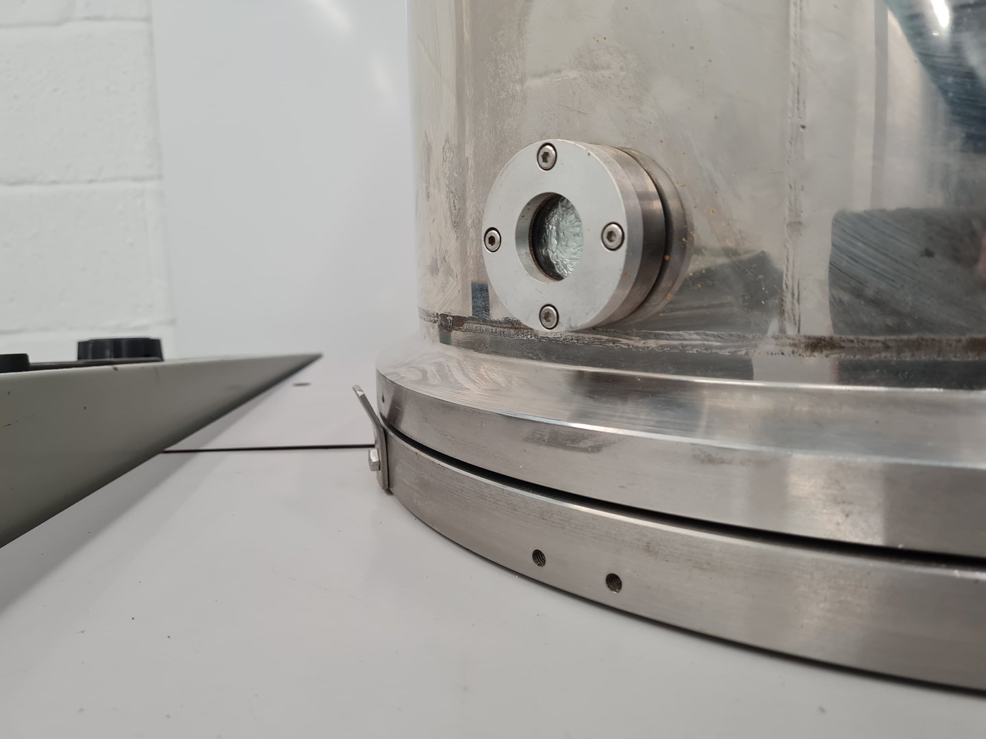 Used Edwards Edwards E480 Vacuum Thermal Evaporator Coating System Lab