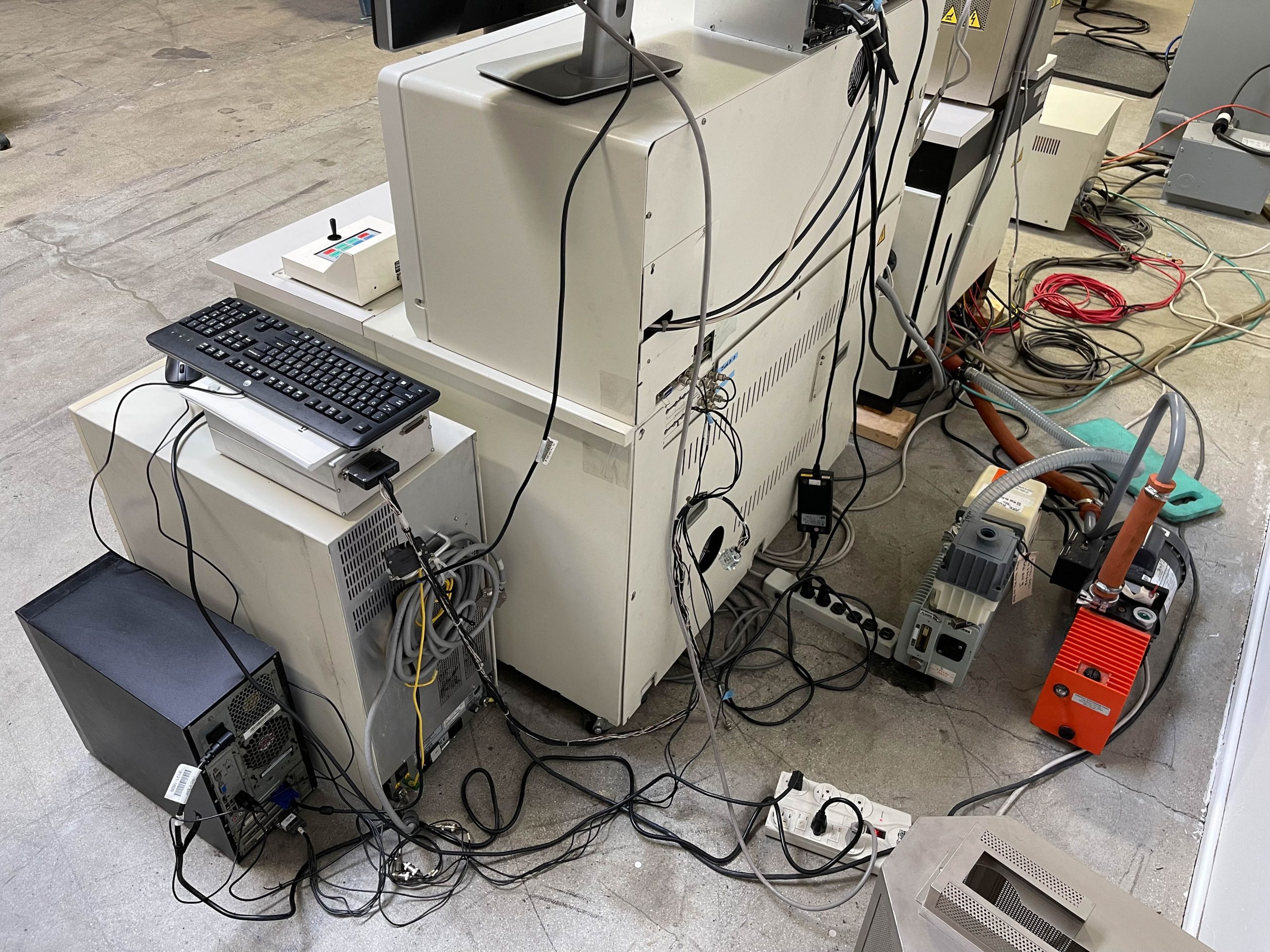 Used 1997 Hitachi S-4500 II Scanning Electron Microscope (SEM)