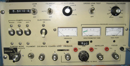 Used VARIAN 936-70 SP He Leak Detector