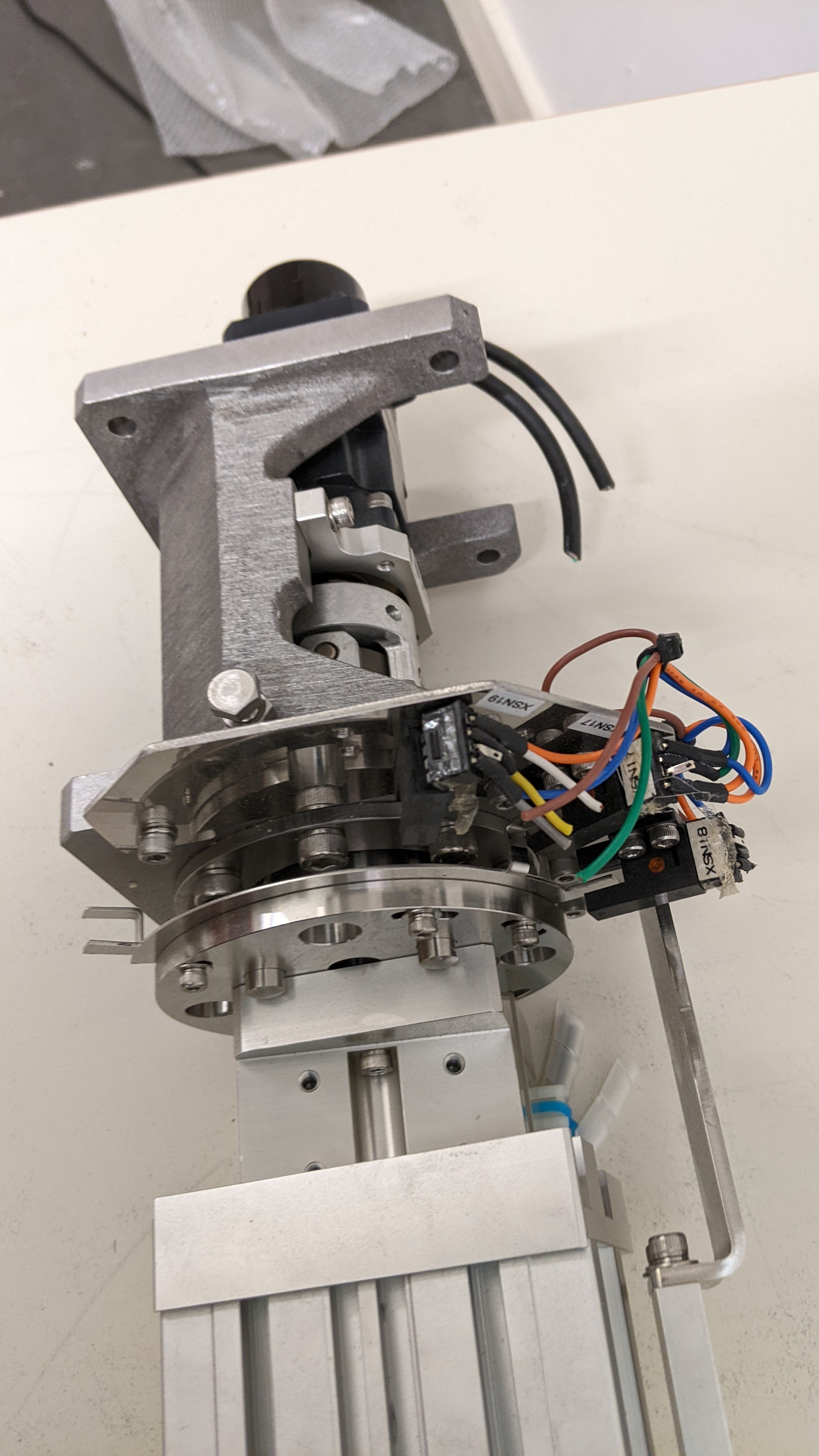 Used SMC & Oriental Motor Co., Ltd. MGP Compact Guide Cylinder /- VEXTA 5 Phase Stepping Motor