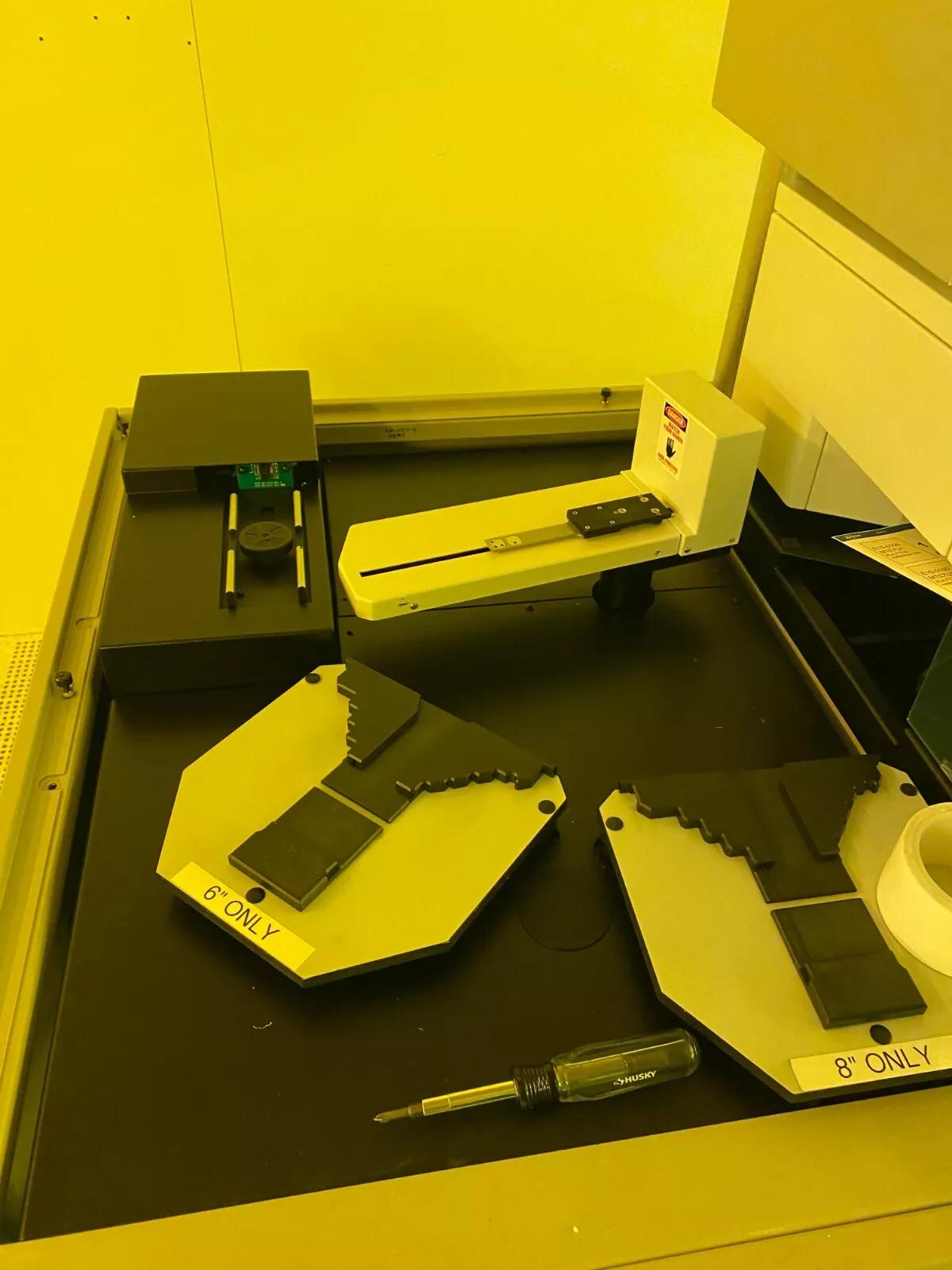 Used KLA-TENCOR SpectraMap Auto SM300