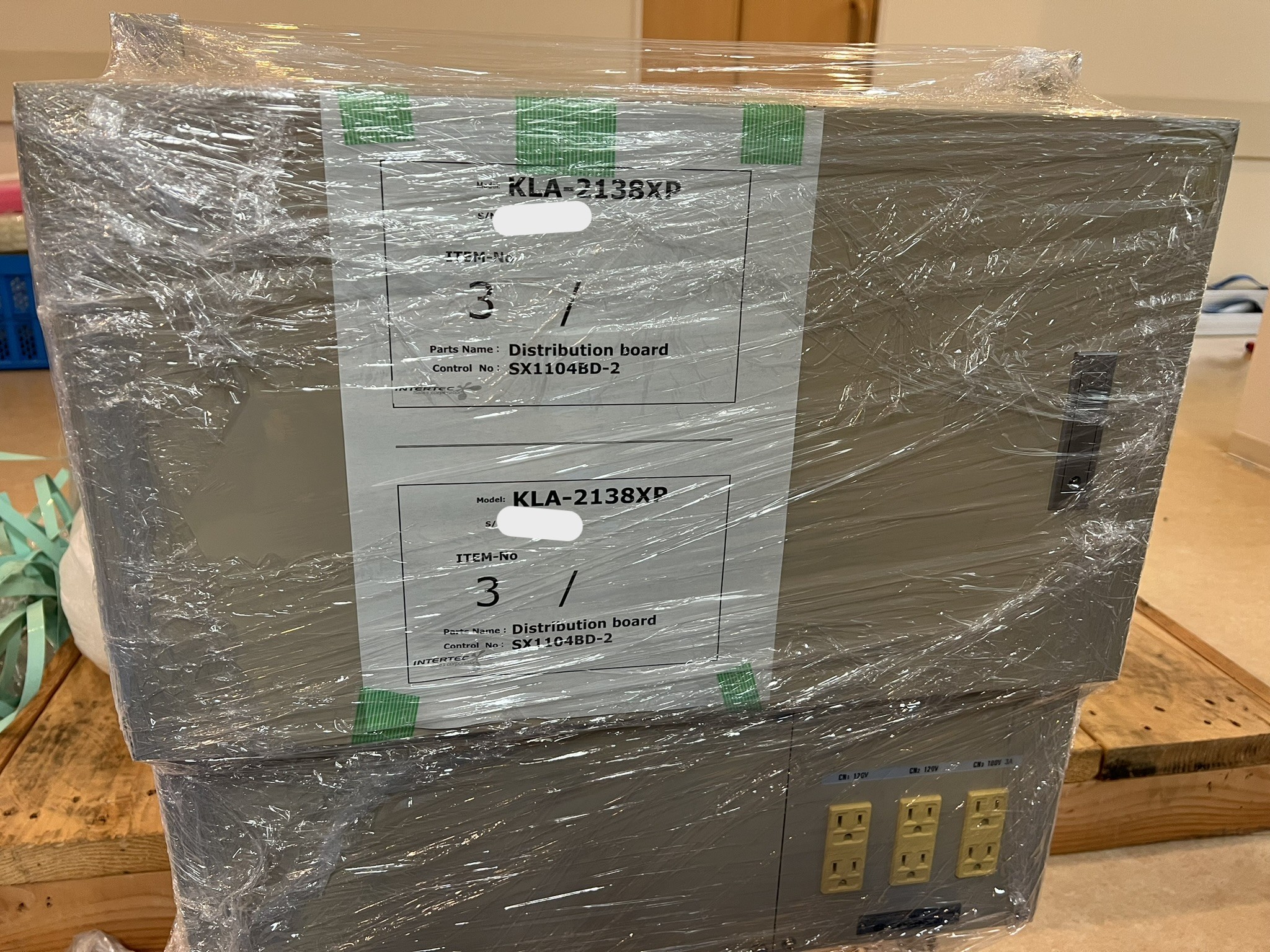 Used KLA 2138 XP Dual open cassette for 200mm