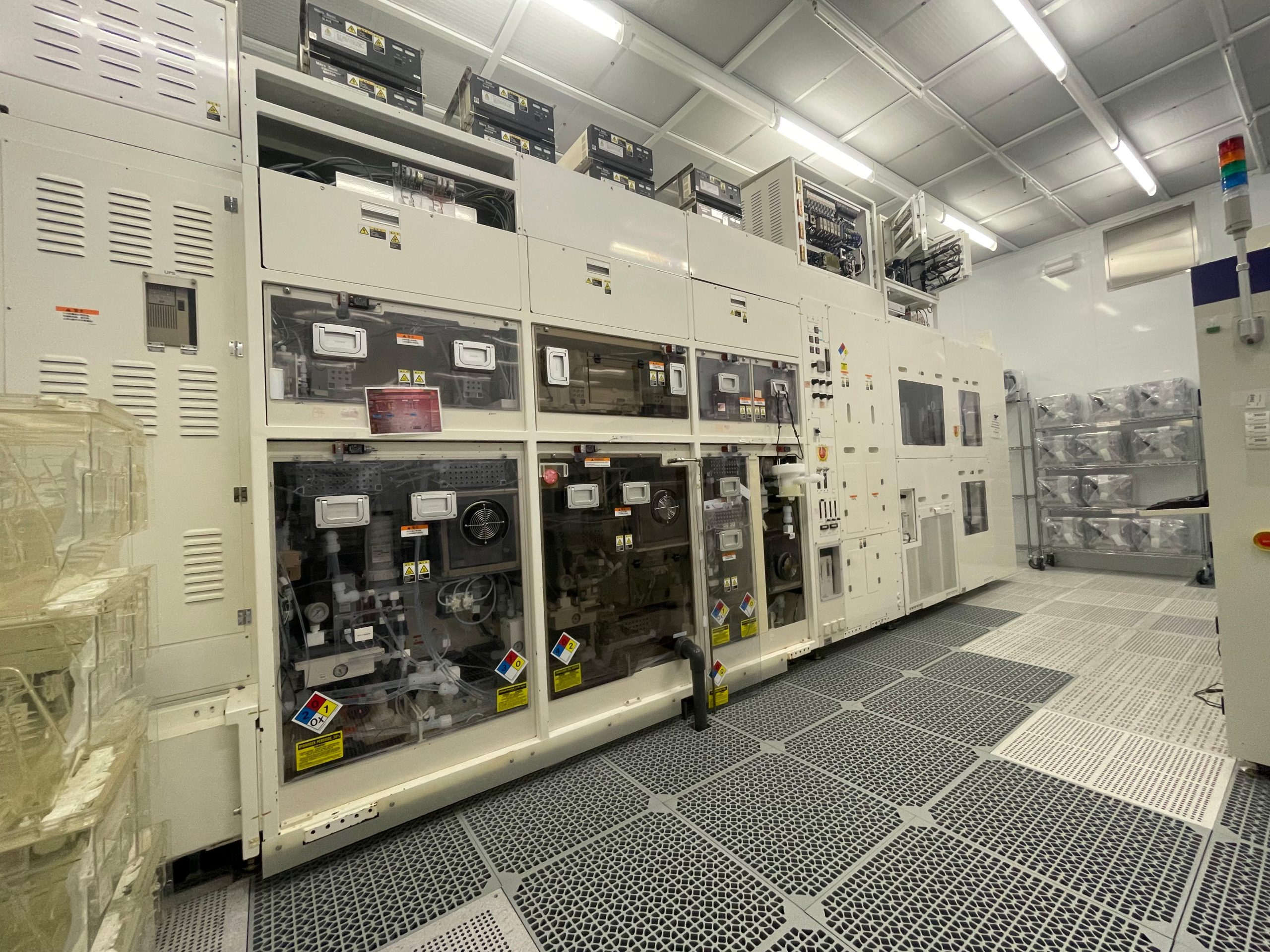 Used 2003 TEL UW 300 Wafer Cleaner