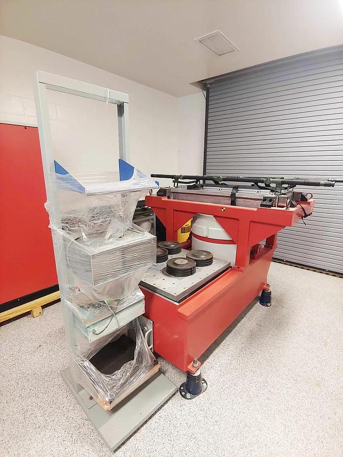 Used 2009 Bruel & Kijael V 850-440-SPA 32 K