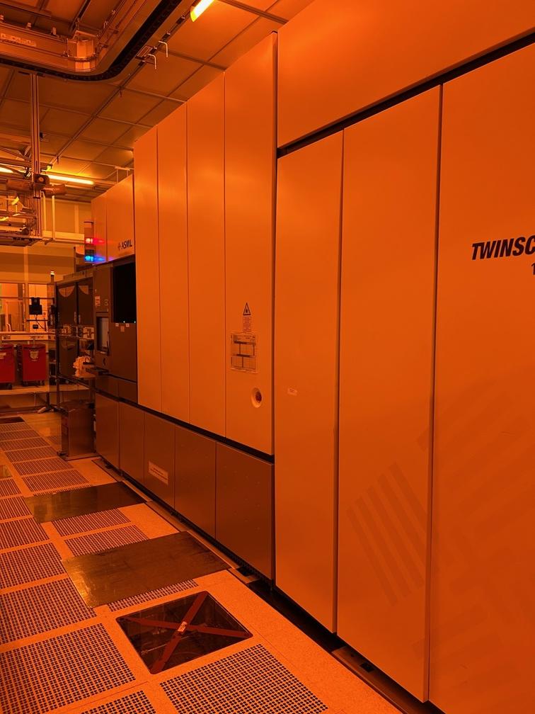 Used 2003 ASML AT1250 DUV193nm