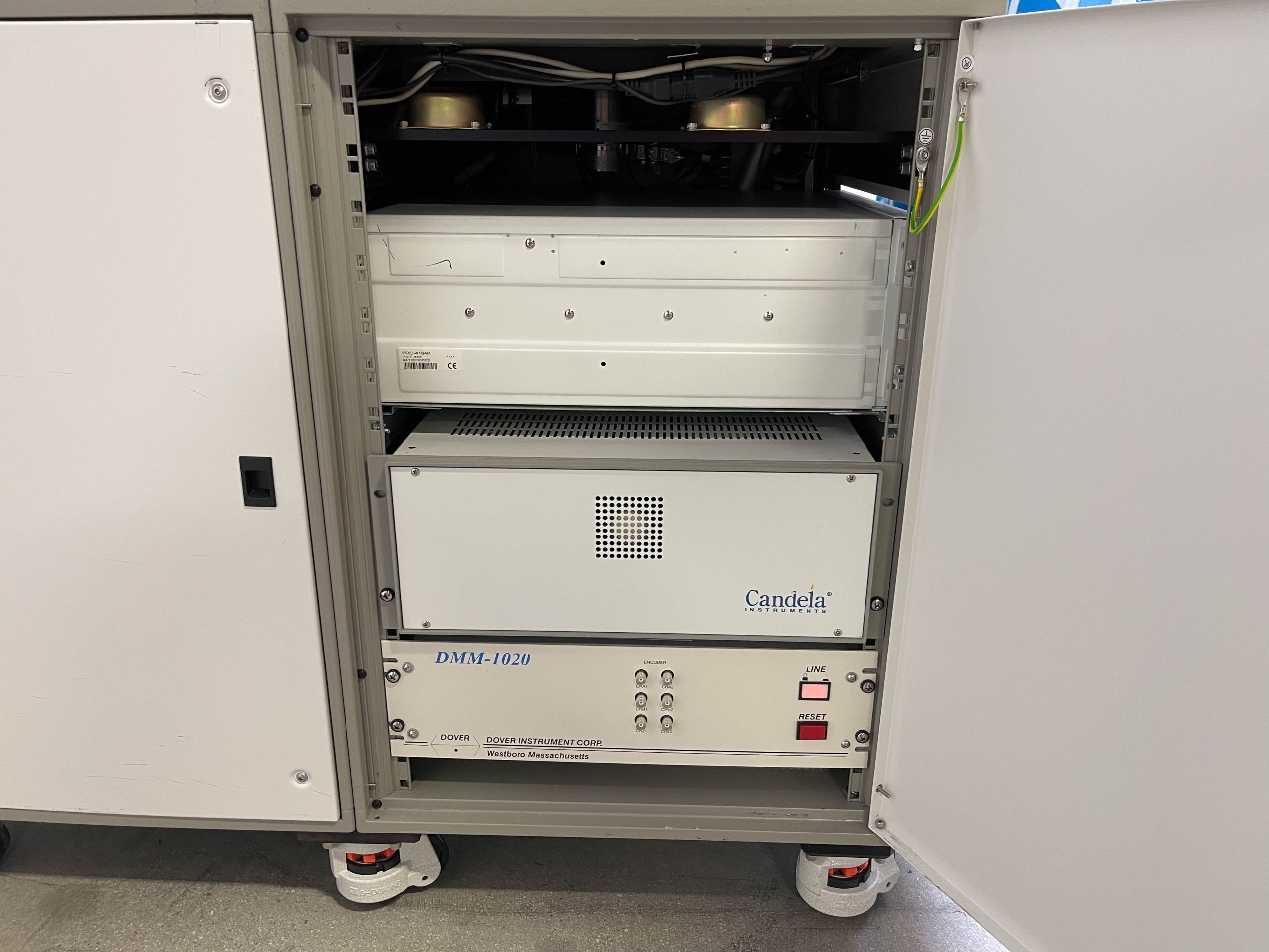 Used 2004 KLA-Tencor Candela C 2 Surface Analyzer