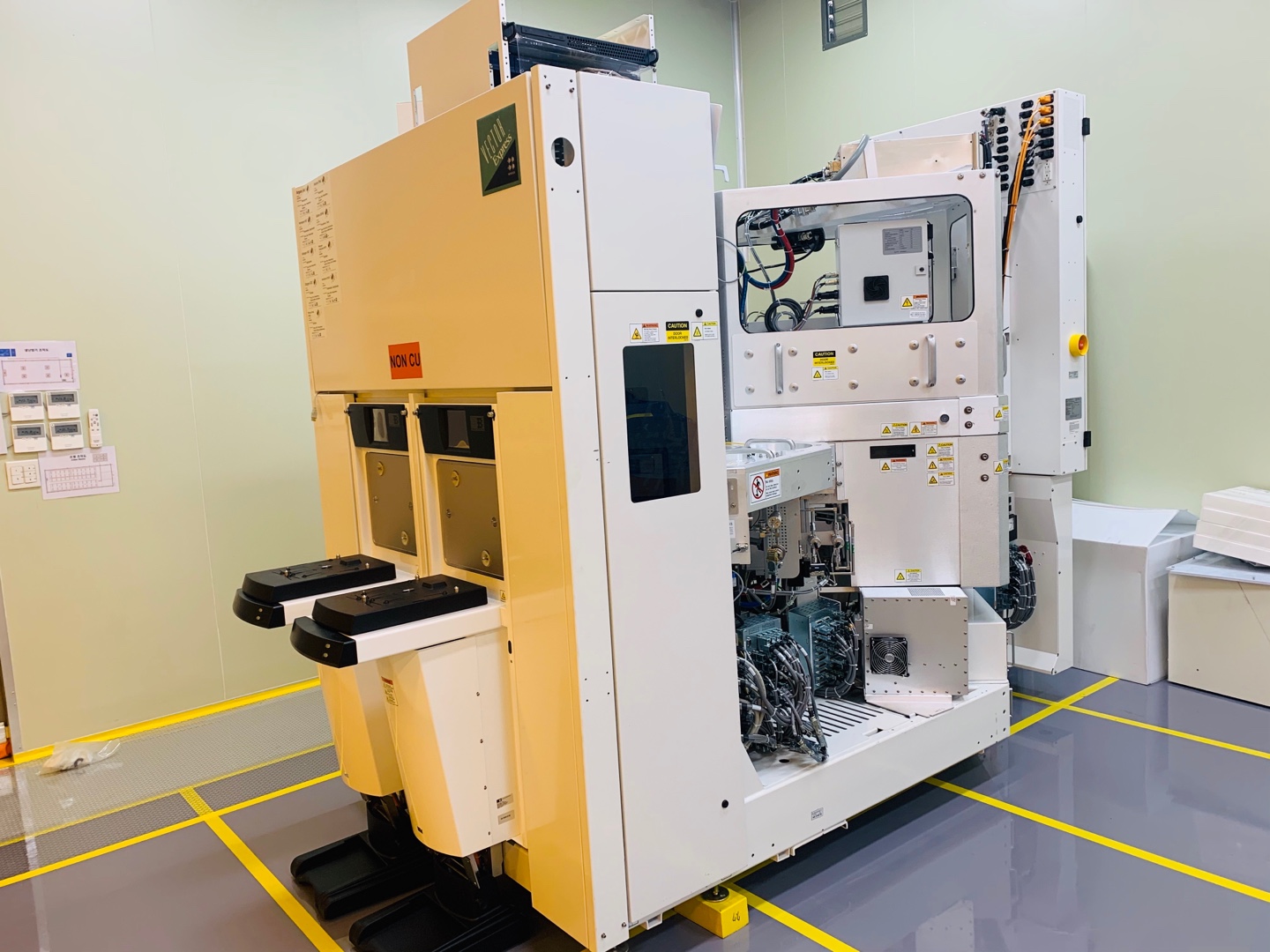 Used 2011 LAM (Novellus) Vector Express AHM