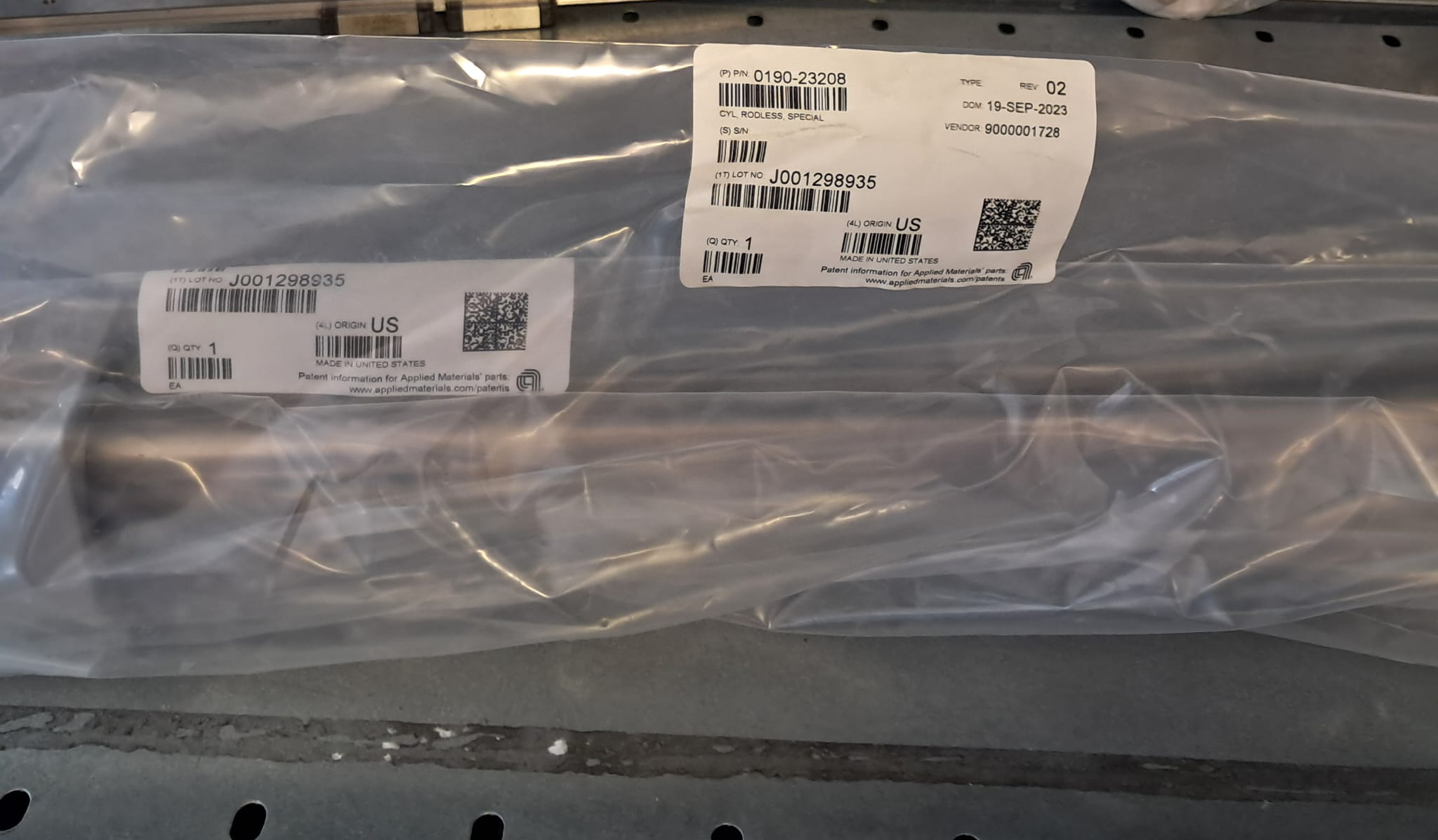 Used Applied Materials AMAT 0190-23208 CYLINDER RODLESS LOCK