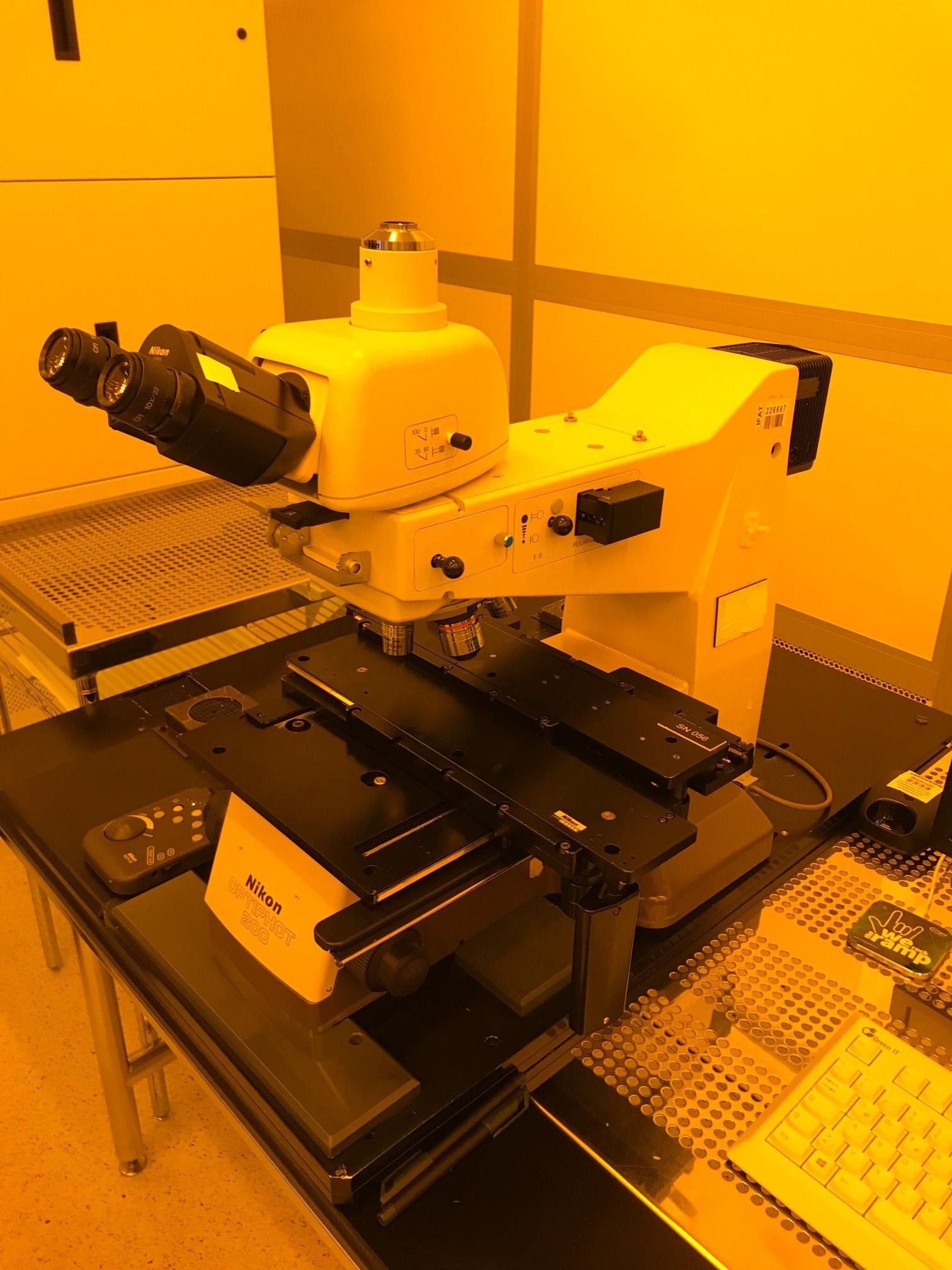 Used 1997 NIKON 7 Optiphot 200