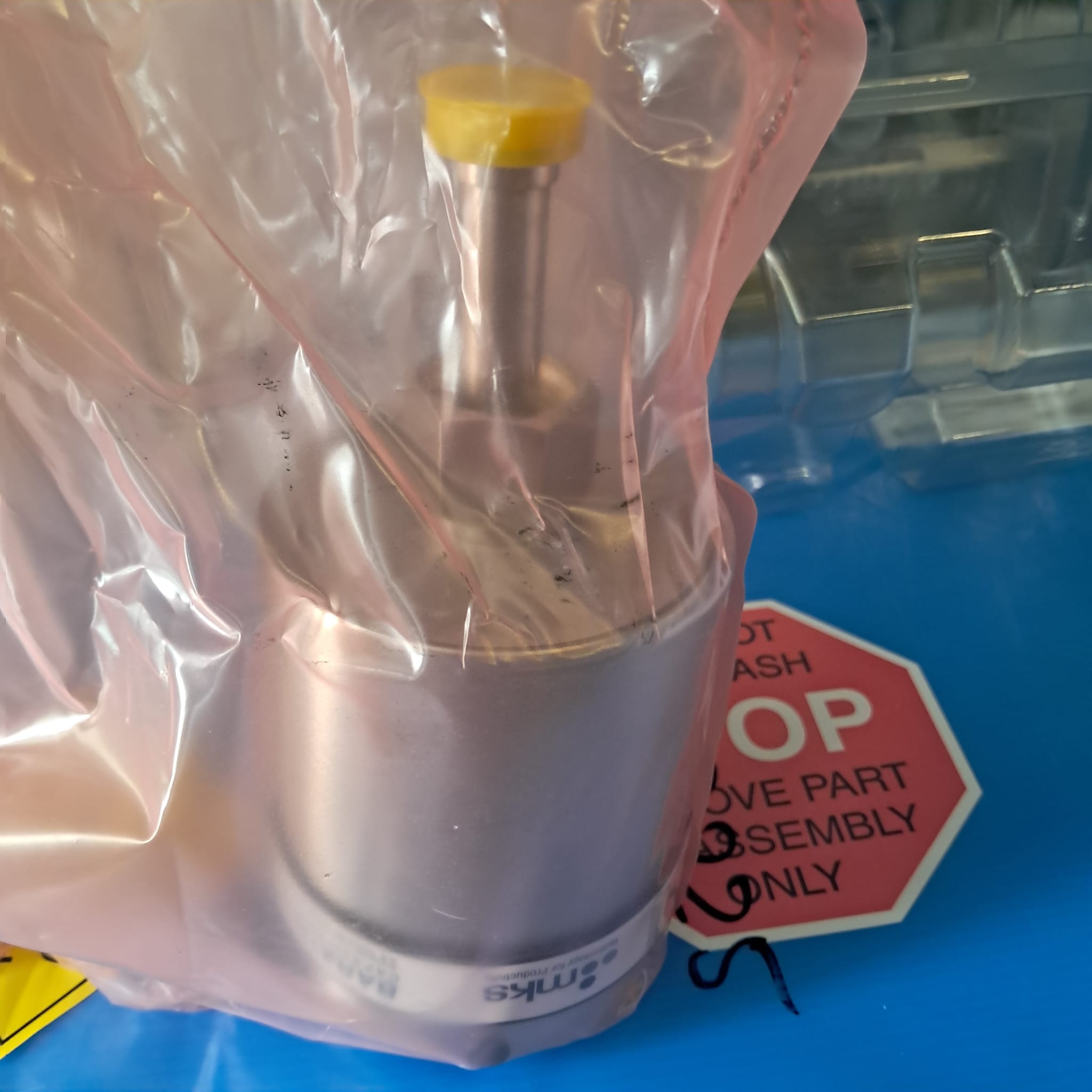 Applied Materials AMAT 627BX12TBC1B PRESS TRANSDUCER 100 TORR