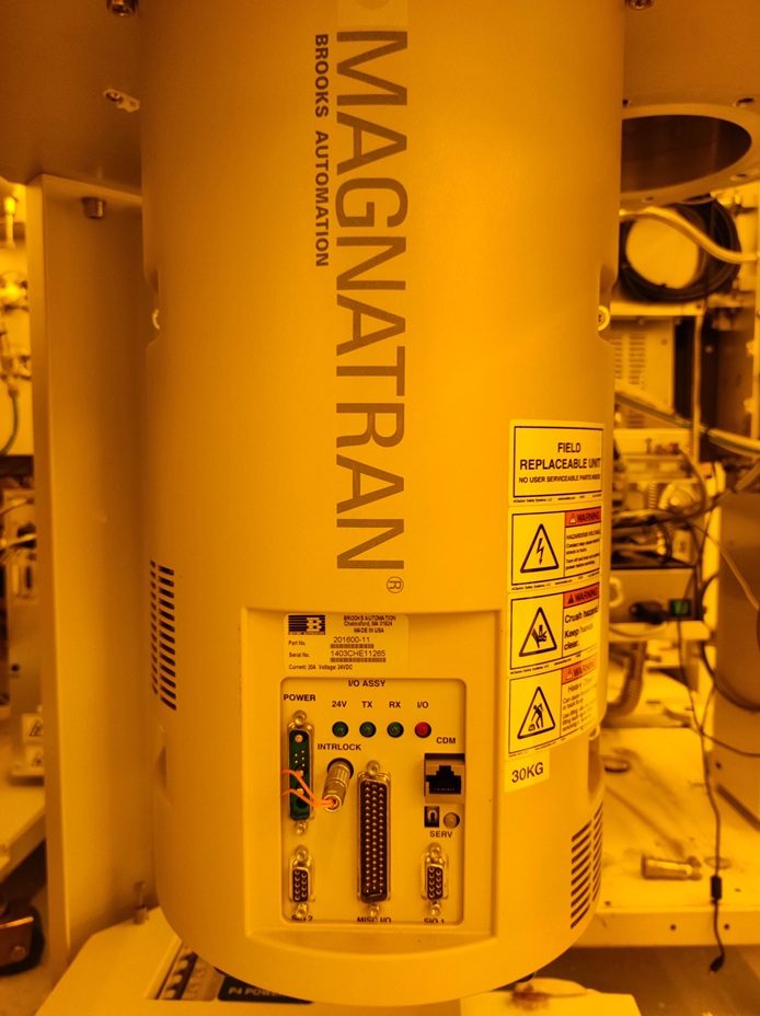 Used Brooks  Magnatran 7 Roboter