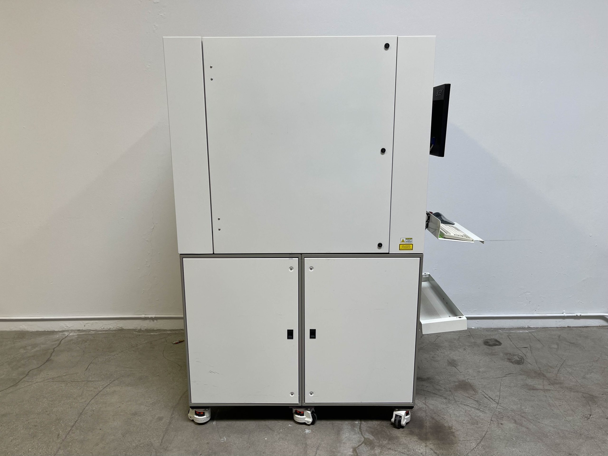 Used 2004 KLA-Tencor Candela C 2 Surface Analyzer