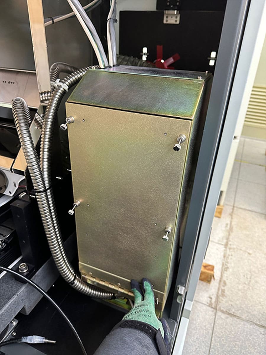 Used 2004 KLA Viper 2435